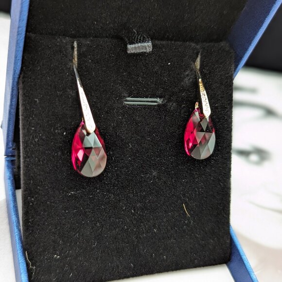 Evevic Jewelry Vintage Crystals Austria  Crystal Earrings Rhodium Gold Finish - Picture 6 of 7